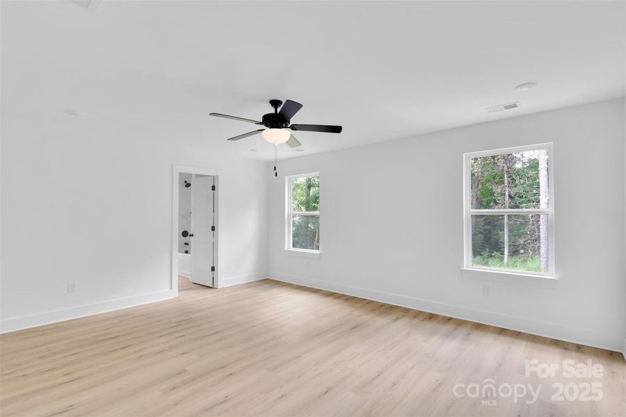 Spacious, unfurnished interior of a new home in , Charlotte (Image 28).
