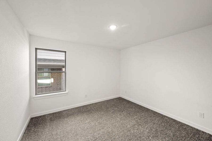 Spacious, unfurnished interior of a new home in Treeline, Justin (Image 25).