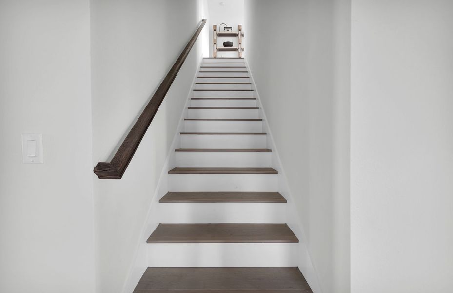 Representative unfurnished interior of a home built from the Mystique Grand by Pulte Homes in Double Branch, Middleburg (Image 19).