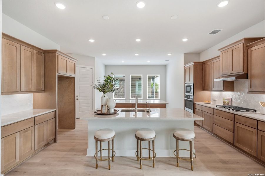 Furnished interior view inside a new home in Potranco Oaks, Castroville (Image 39).