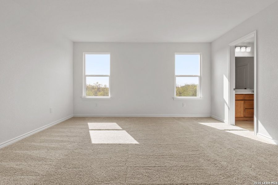 Spacious, unfurnished interior of a new home in Southton Cove, San Antonio (Image 23).