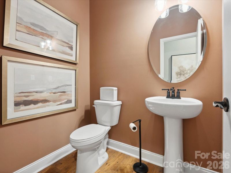 Photo is of Model and for representational purposes only