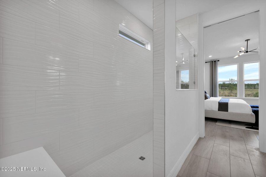 Spacious, unfurnished interior of a new home in Hawthorn Park at Wildlight, Yulee (Image 18).