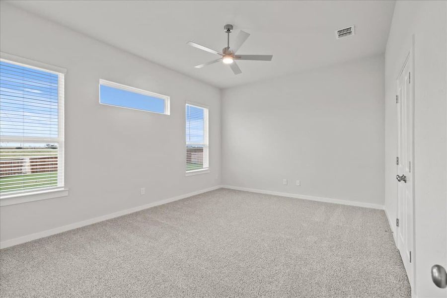Spacious, unfurnished interior of a new home in Village at Three Oaks, Seguin (Image 21). Spacious, unfurnished interior of a new home in Village at Three Oaks, Seguin (Image 21).