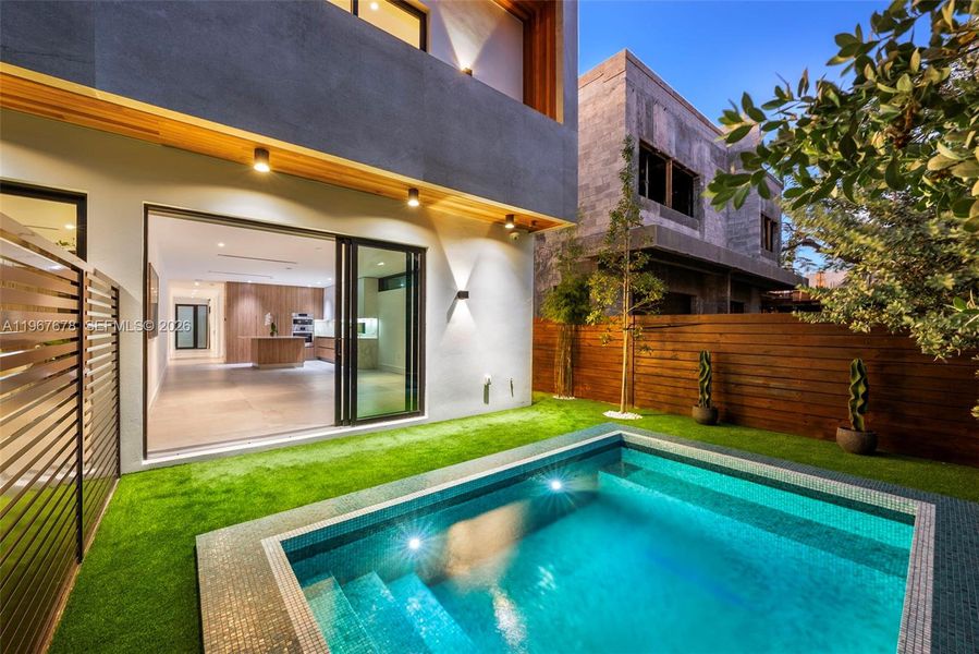 Exterior details and patio area of a home in , Miami (Image 69).