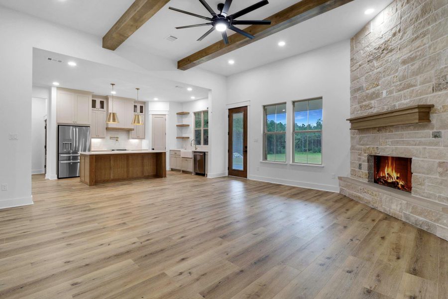 Spacious, unfurnished interior of a new home in , Livingston (Image 30).