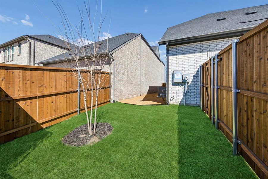 Not too big and not too small....this fenced yard is the perfect size for the kiddos and pets to enjoy some outdoor fun time! Not too big and not too small....this fenced yard is the perfect size for the kiddos and pets to enjoy some outdoor fun time!