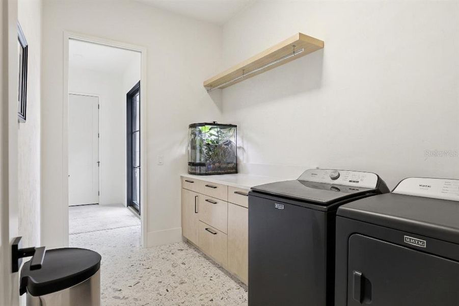 Furnished interior view inside a new home in , Alachua (Image 41).