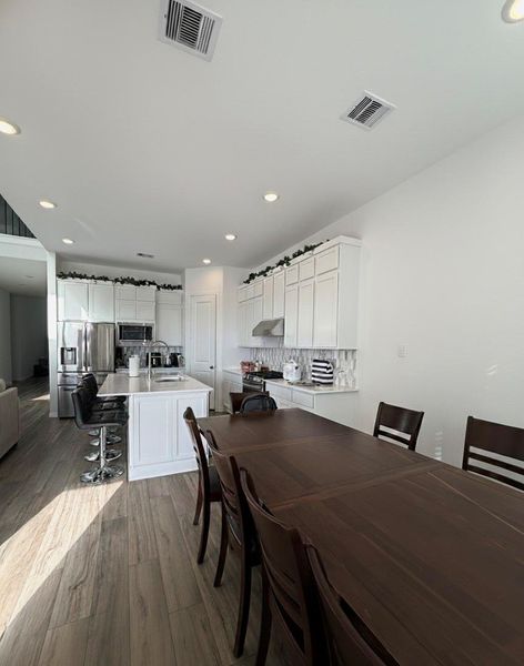 Furnished interior view inside a new home in Anniston: Richmond Collection, Katy (Image 5). Furnished interior view inside a new home in Anniston: Richmond Collection, Katy (Image 5).