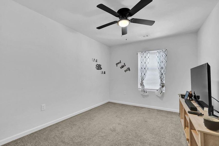 Spacious, unfurnished interior of a new home in Etowah Preserve, Dawsonville (Image 22).