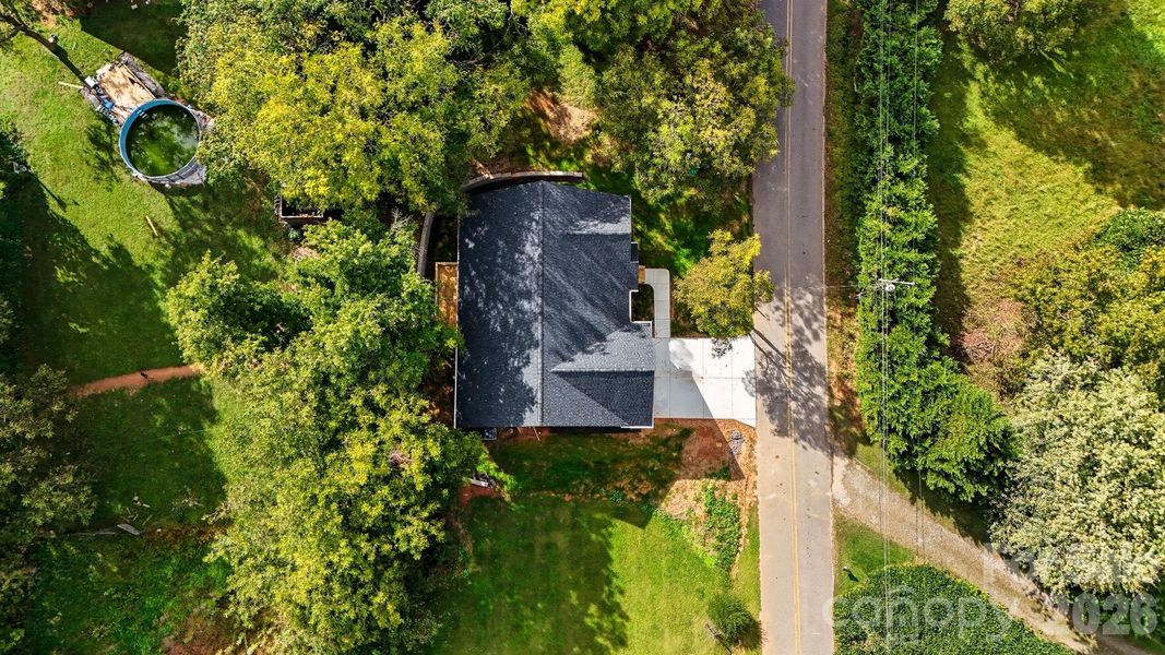 Image 36 of a home in .