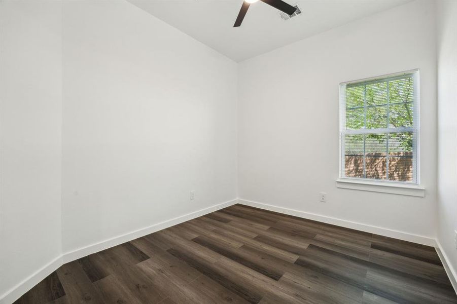 Spacious, unfurnished interior of a new home in , Dallas (Image 16).