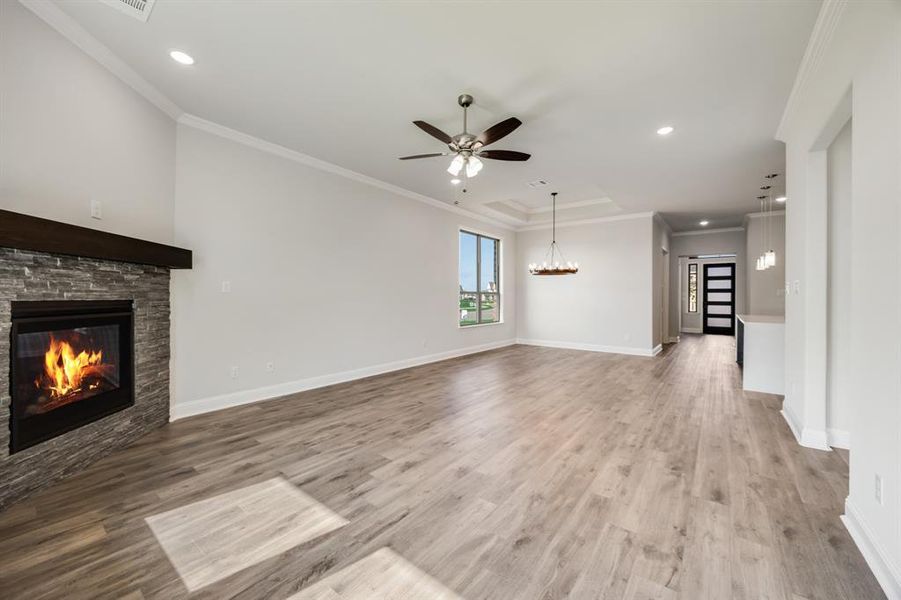 Spacious, unfurnished interior of a new home in Heath Golf and Yacht, Heath (Image 13).