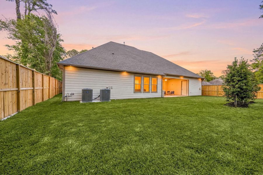 Exterior details and patio area of a home in , Houston (Image 32).