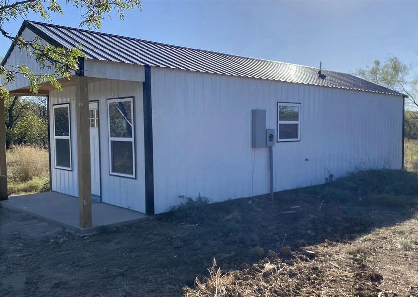 Exterior details and patio area of a home in , Bridgeport (Image 2).