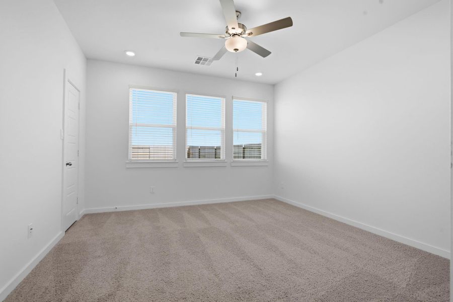 *Images are for illustration only and options may vary from home as built *Images are for illustration only and options may vary from home as built