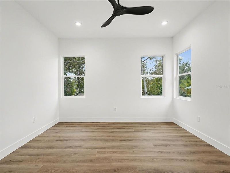 Spacious, unfurnished interior of a new home in , St. Petersburg (Image 62).