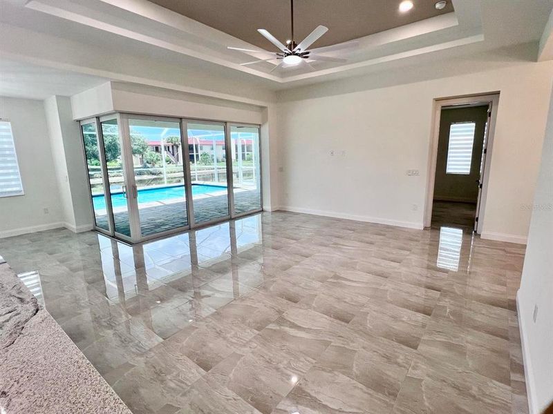 Spacious, unfurnished interior of a new home in , Rotonda West (Image 59).