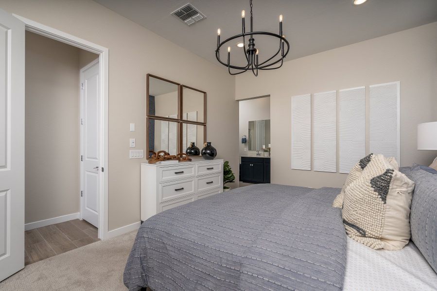 Representative furnished interior of a home built from the Madera 5G by Risewell Homes in Wildera, San Tan Valley (Image 12).