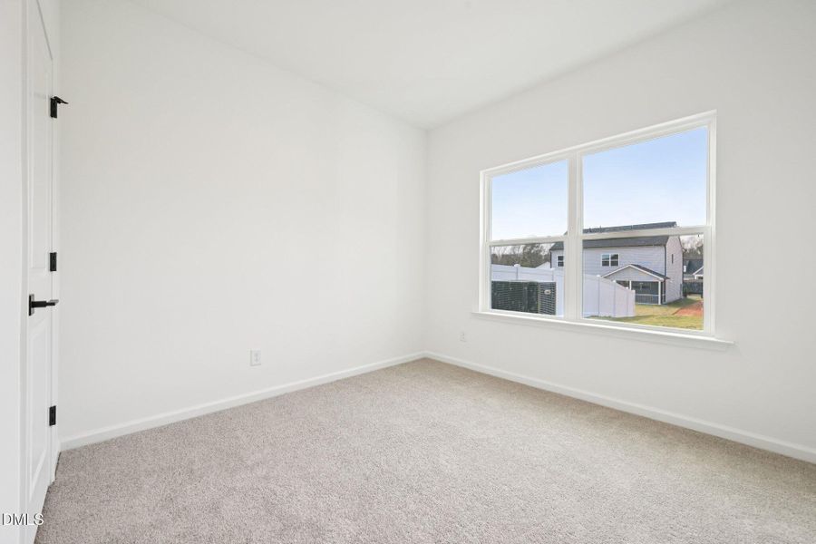 37-web-or-mls-N Stone Ml Trl-S2611-037 37-web-or-mls-N Stone Ml Trl-S2611-037