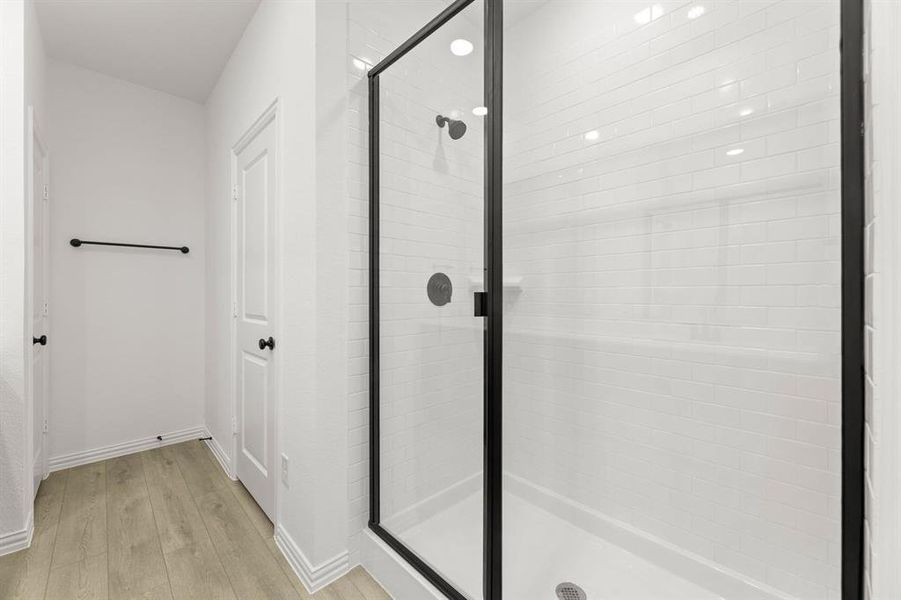 14097 Donahue-Primary Suite-5