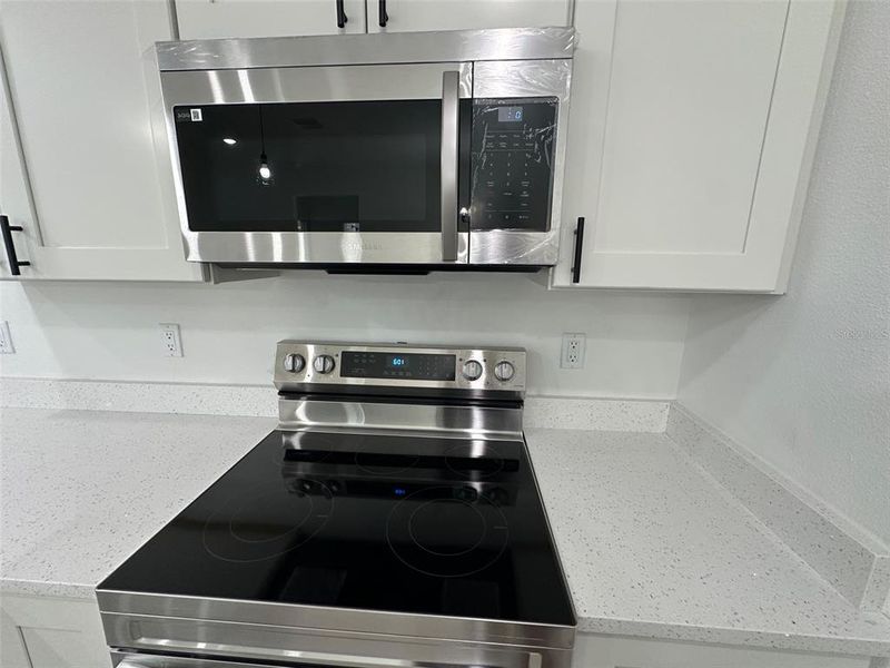 Close-up of interior finishes inside a home in , Citrus Springs (Image 20).