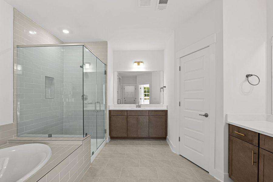 Furnished interior view inside a new home in Hancock Farms, Aiken (Image 10).