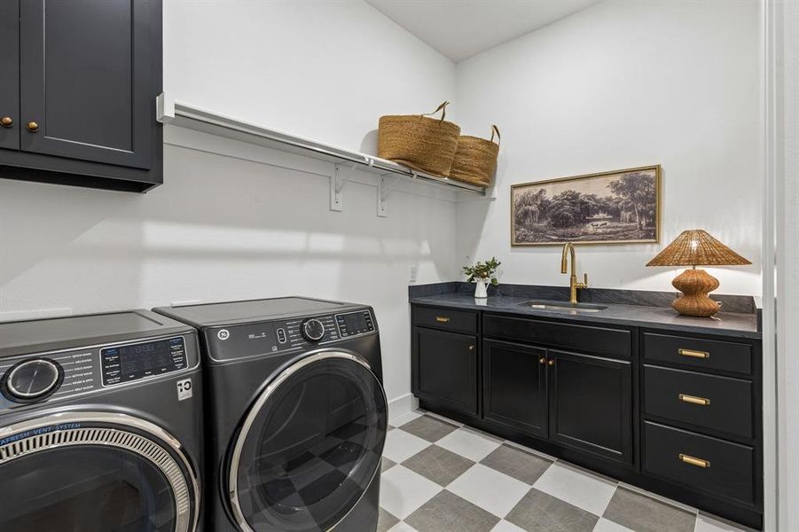 Furnished interior view inside a new home in , Rockwall (Image 35).
