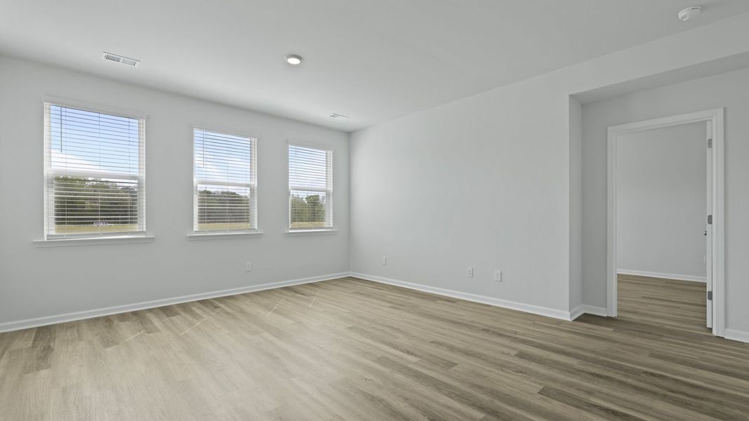 Representative unfurnished interior of a home built from the DARBY-EXP by D.R. Horton in Lakeview at Kitfield, Moncks Corner (Image 24).