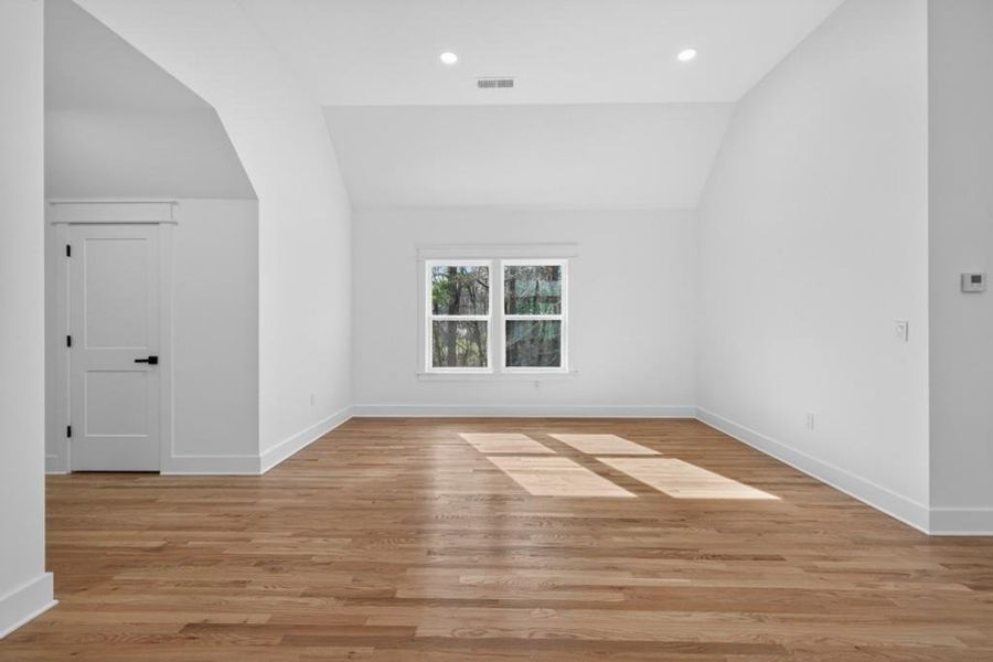 Spacious, unfurnished interior of a new home in , Norcross (Image 54).