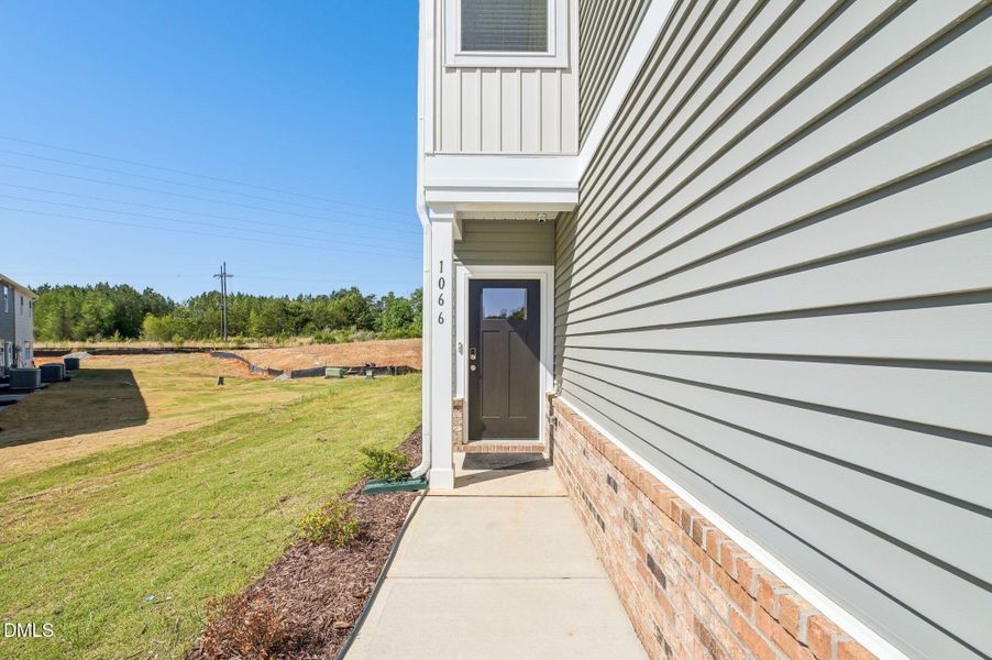 4-web-or-mls-Raleigh - Oakwood - 1066 Wi