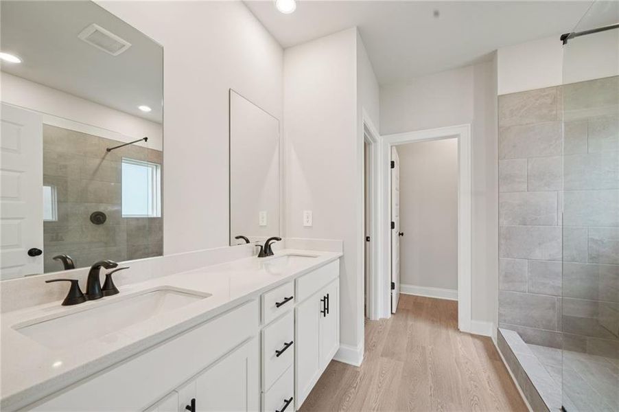 Furnished interior view inside a new home in Martin Springs - Estate Series, Lawrenceville (Image 9). Furnished interior view inside a new home in Martin Springs - Estate Series, Lawrenceville (Image 9).