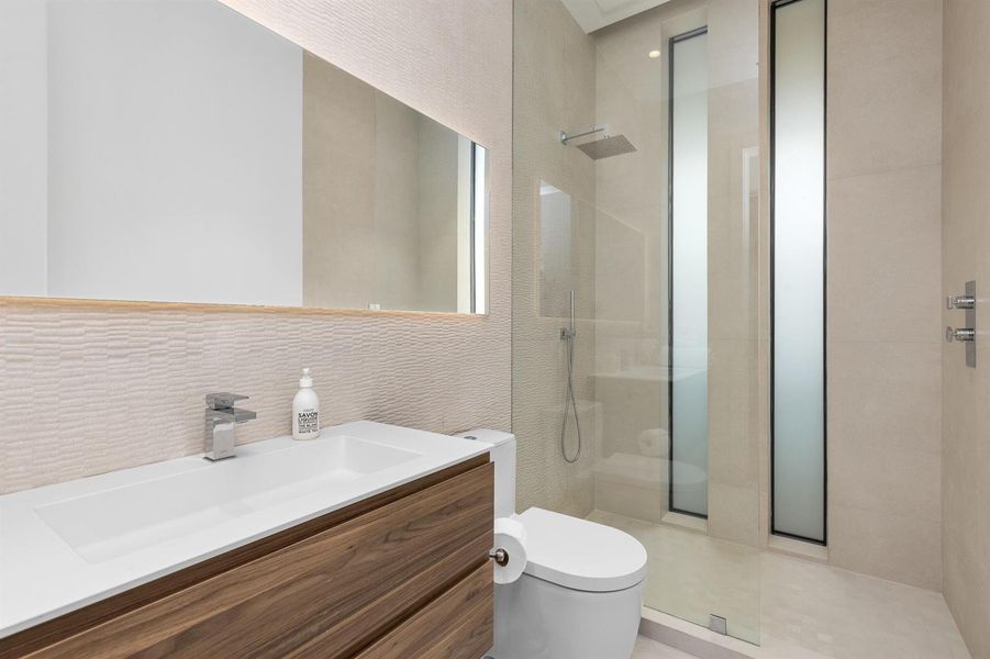 Guest Bath 5 Guest Bath 5