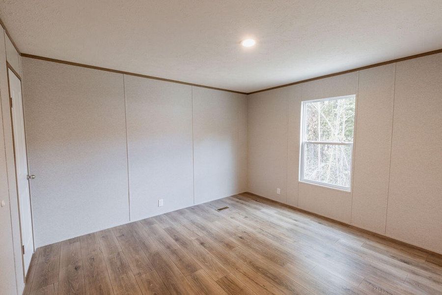 Image 12 of a home in .
