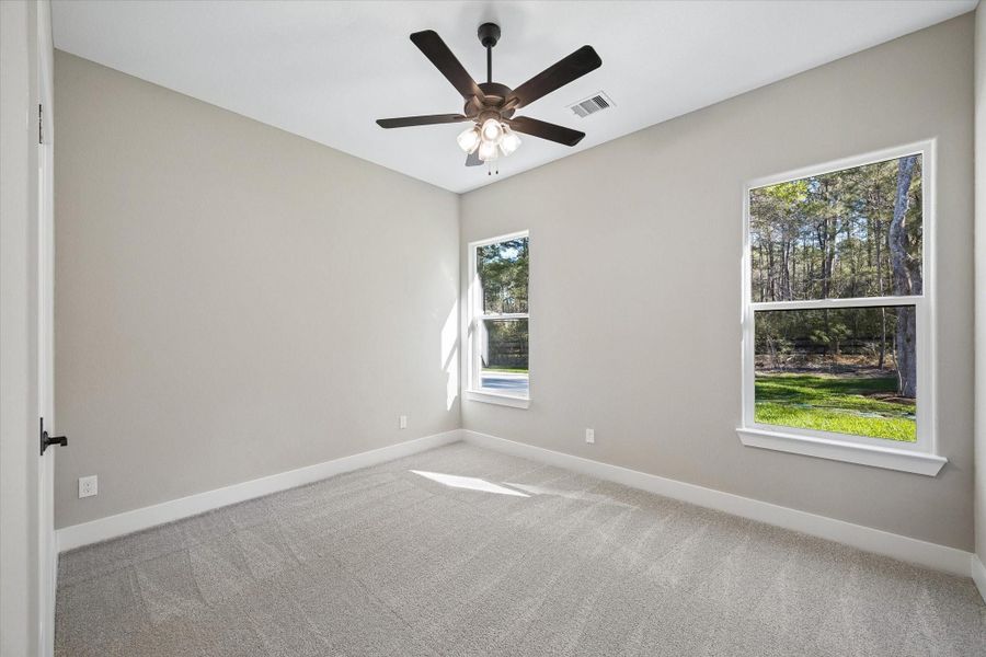Spacious, unfurnished interior of a new home in , Huntsville (Image 34).