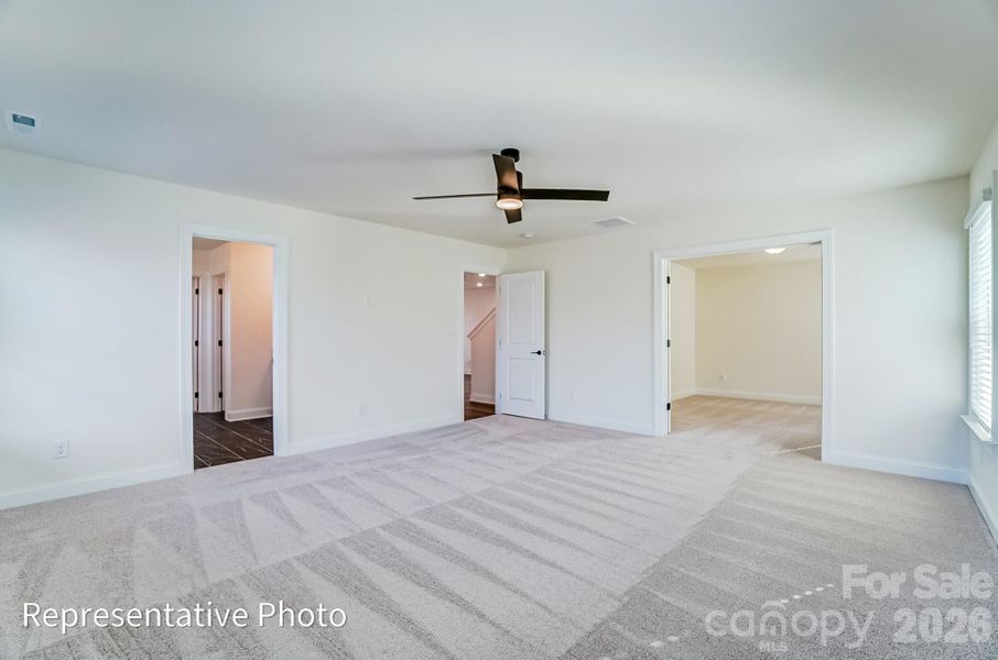 Spacious, unfurnished interior of a new home in Waterford Commons, Rock Hill (Image 13).