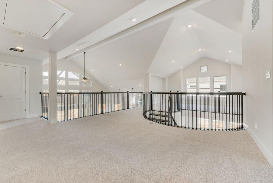 Spacious, unfurnished interior of a new home in Somerset Park, Rockwall (Image 29).