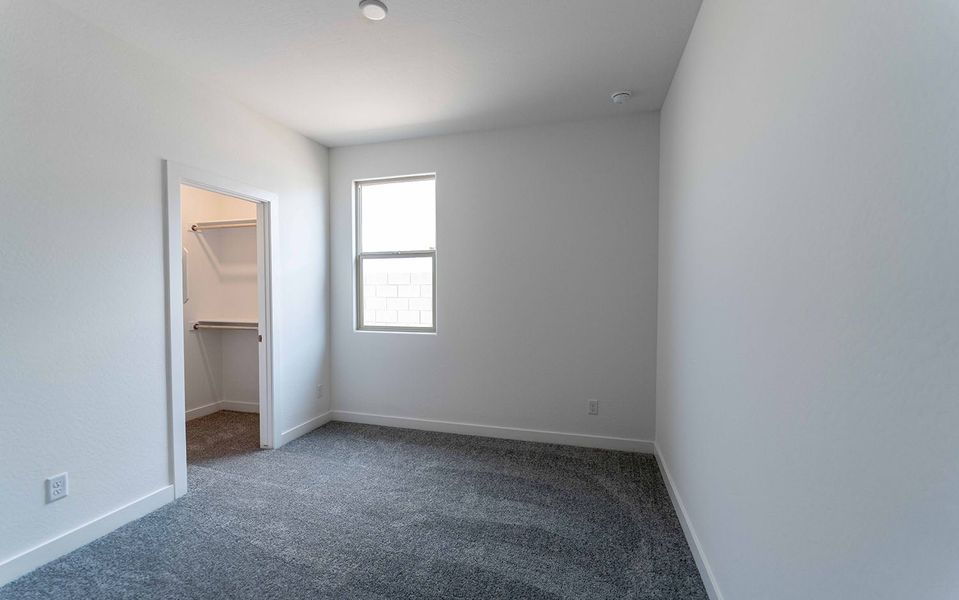 Spacious, unfurnished interior of a new home in Rancho Santa Rosa, Maricopa (Image 15).