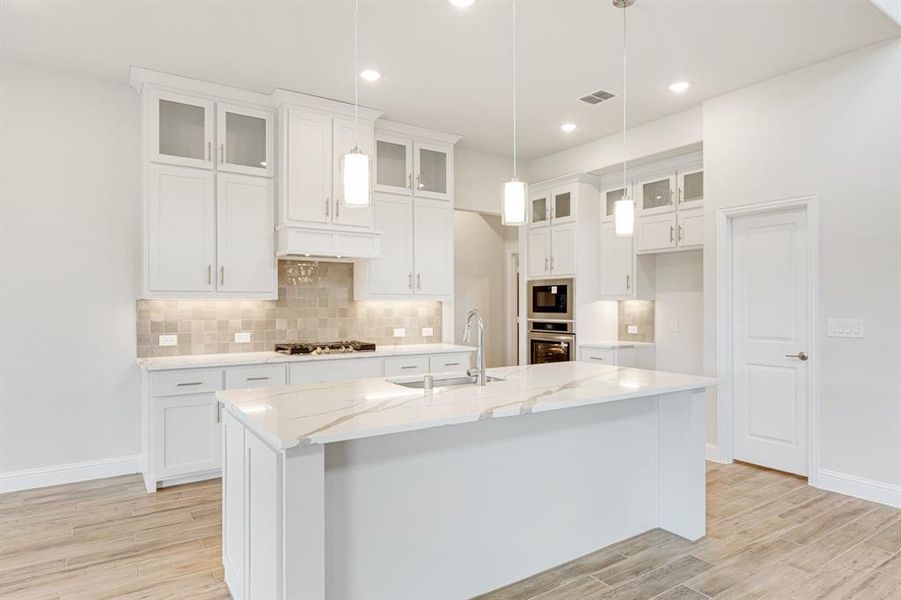 Furnished interior view inside a new home in Sonoma Verde, McLendon-Chisholm (Image 8).