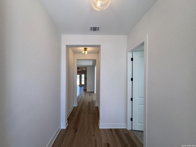 Spacious, unfurnished interior of a new home in Waldsanger, New Braunfels (Image 14). Spacious, unfurnished interior of a new home in Waldsanger, New Braunfels (Image 14).