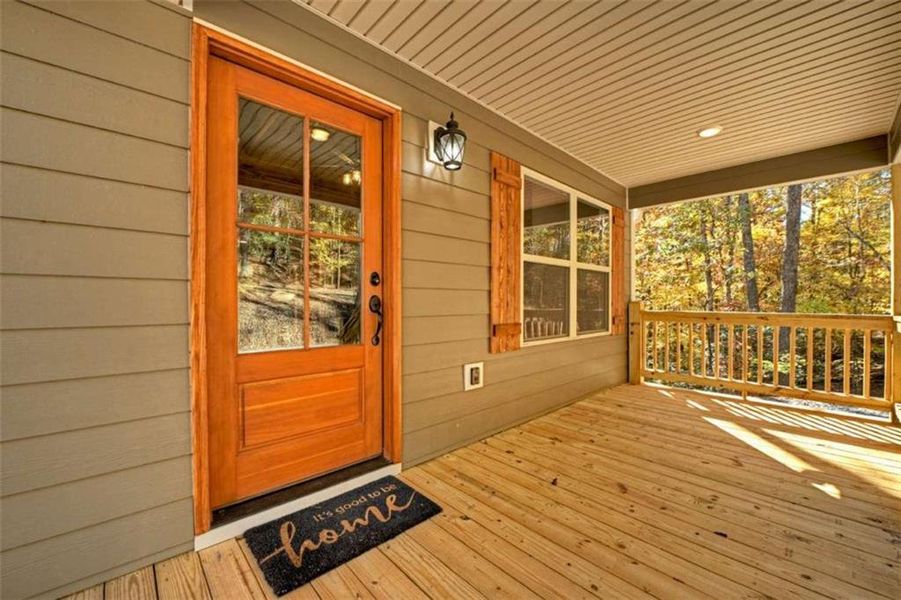 Exterior details and patio area of a home in , Ellijay (Image 18).