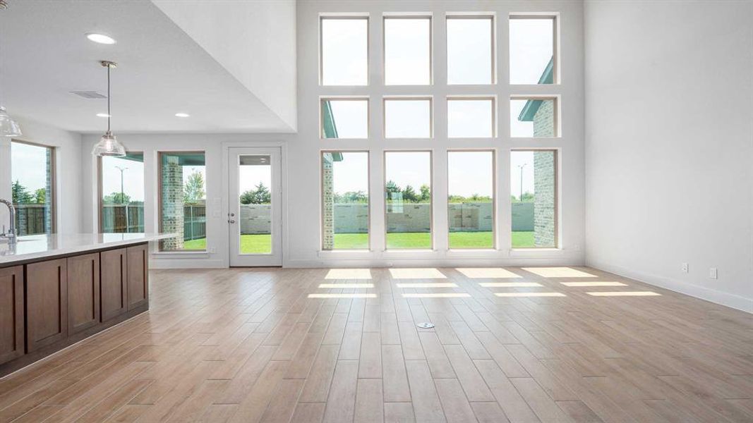 Spacious, unfurnished interior of a new home in Trinity Falls 60', McKinney (Image 25). Spacious, unfurnished interior of a new home in Trinity Falls 60', McKinney (Image 25).