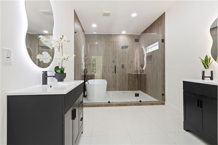 Furnished interior view inside a new home in , Atlanta (Image 5).