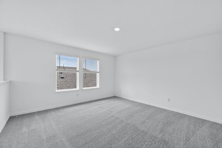 Spacious, unfurnished interior of a new home in River Ridge, Crandall (Image 24).