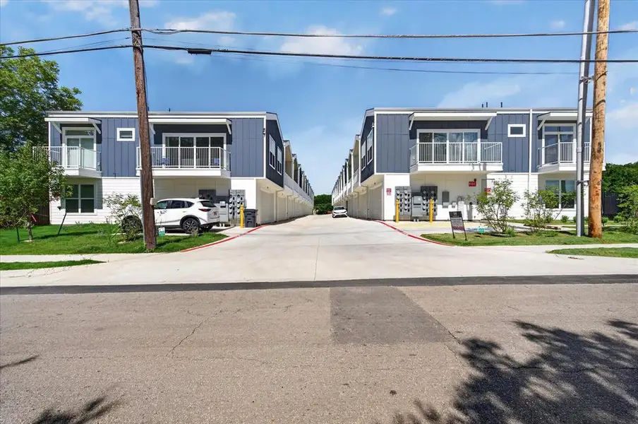 Front exterior of a new home in , Dallas, TX, highlighting curb appeal (Image 2). Front exterior of a new home in , Dallas, TX, highlighting curb appeal (Image 2).