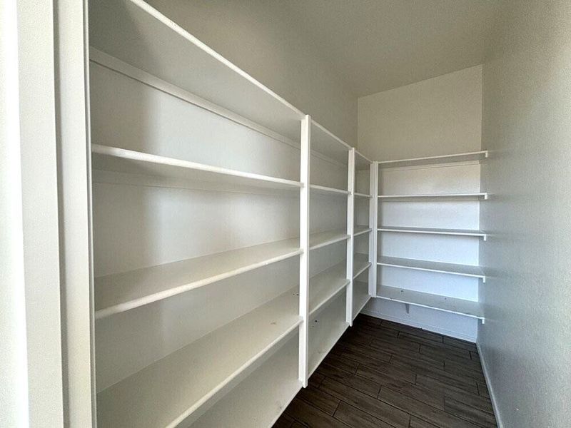 Walk in pantry