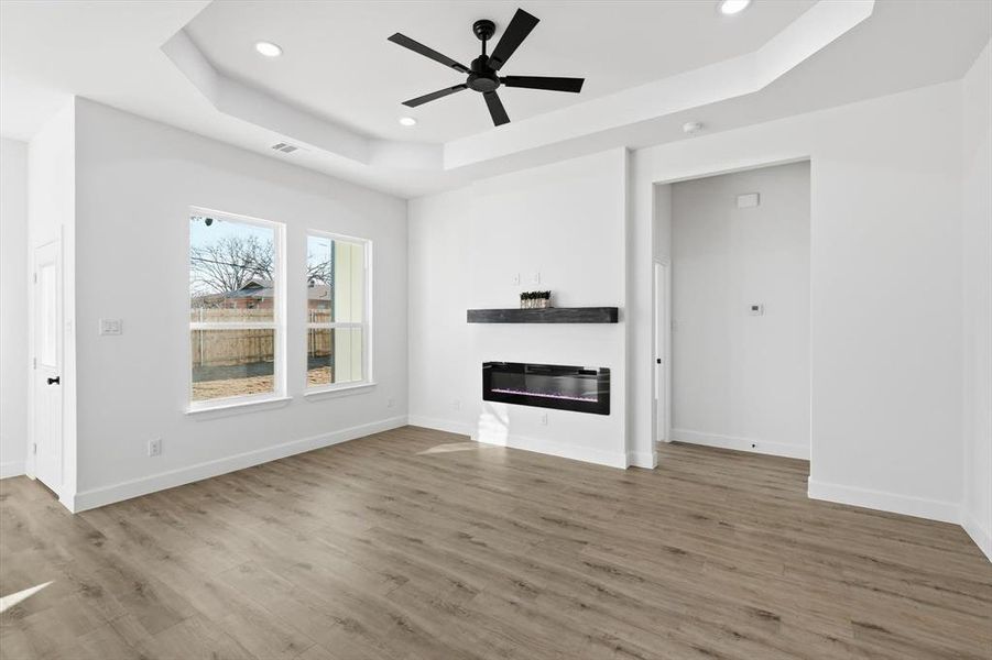 Spacious, unfurnished interior of a new home in , Haltom City (Image 18).