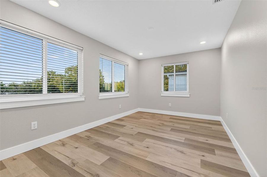 Spacious, unfurnished interior of a new home in , St. Petersburg (Image 23). Spacious, unfurnished interior of a new home in , St. Petersburg (Image 23).