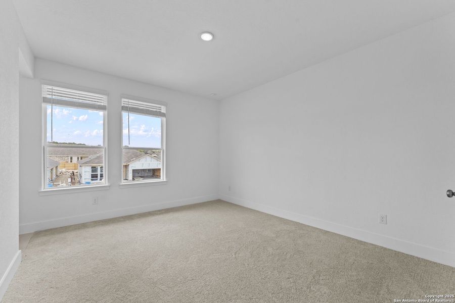 Spacious, unfurnished interior of a new home in , New Braunfels (Image 23).