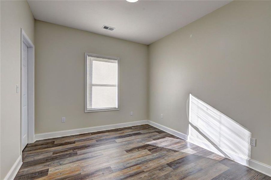 Spacious, unfurnished interior of a new home in , Atlanta (Image 16).